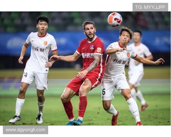 32岁前国脚马克斯加盟大阪钢巴